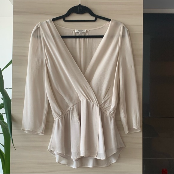 Babaton Tops - 100% SILK BABATON BLOUSE. (ARITZIA)